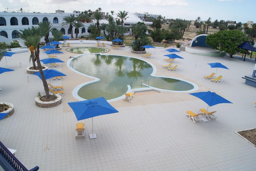 Le Grand Hotels Des Thermes Mezraia Luaran gambar